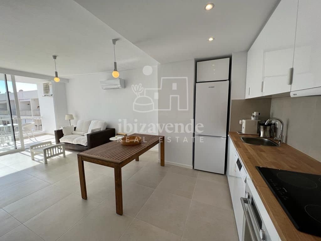 1 quarto Apartamento para arrendar em Ibiza / Eivissa cidade com piscina - 2 100 € (Ref: 9216846)