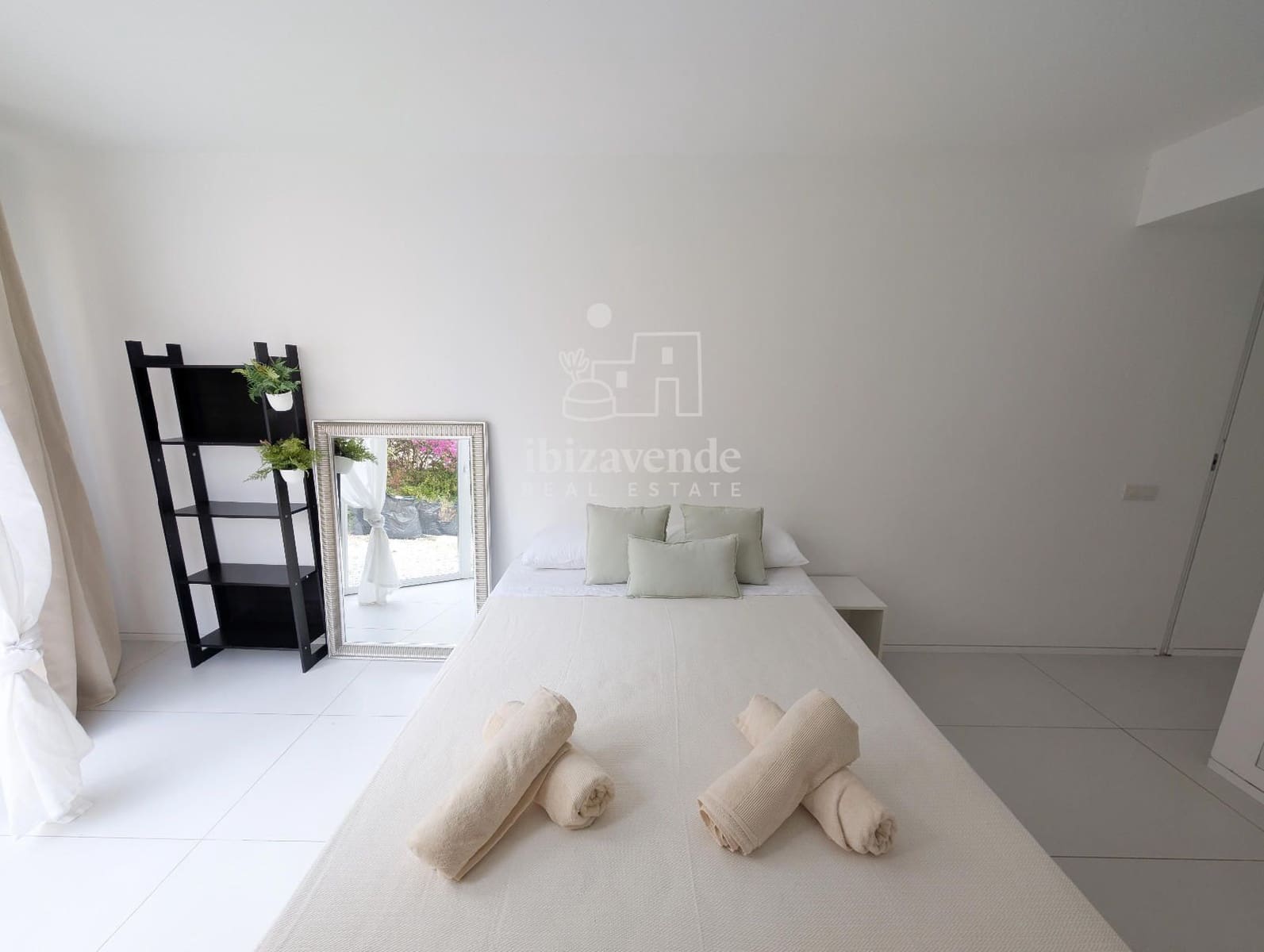 2 soverom Leilighet til salgs i Ibiza by med svømmebasseng - € 545 000 (Ref: 9216847)