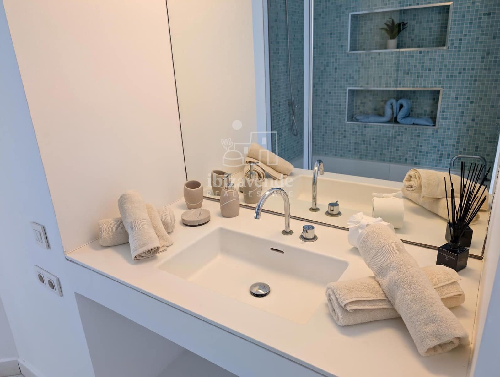 2 soverom Leilighet til salgs i Ibiza by med svømmebasseng - € 545 000 (Ref: 9216847)