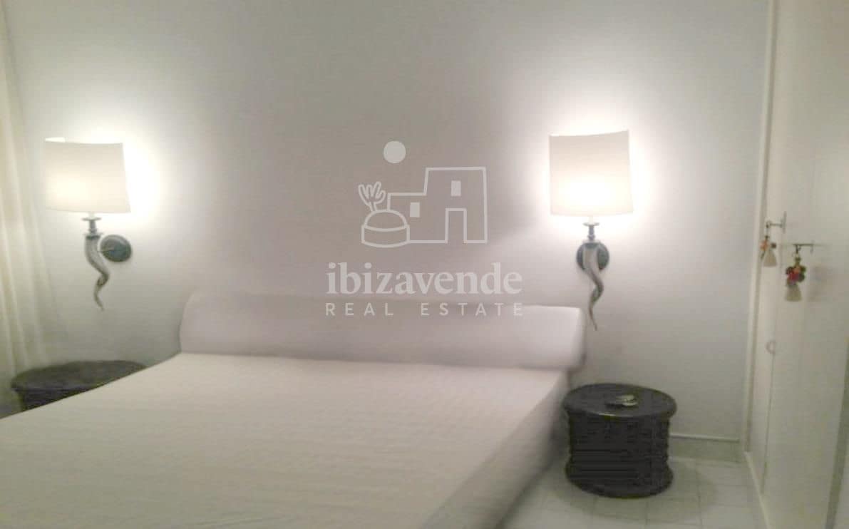 2 bedroom Flat for sale in Ibiza / Eivissa town with pool garage - € 530,000 (Ref: 9251472)
