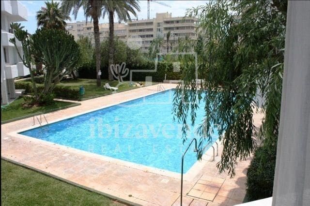 2 bedroom Flat for sale in Ibiza / Eivissa town with pool garage - € 530,000 (Ref: 9251472)