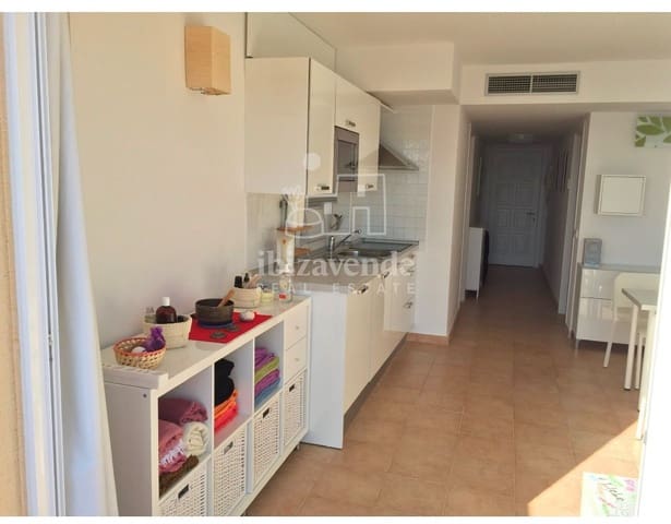 1 soveværelse Lejlighed til salg i Es Caná, Santa Eulalia / Santa Eularia med swimmingpool - € 445.000 (Ref: 9251473)