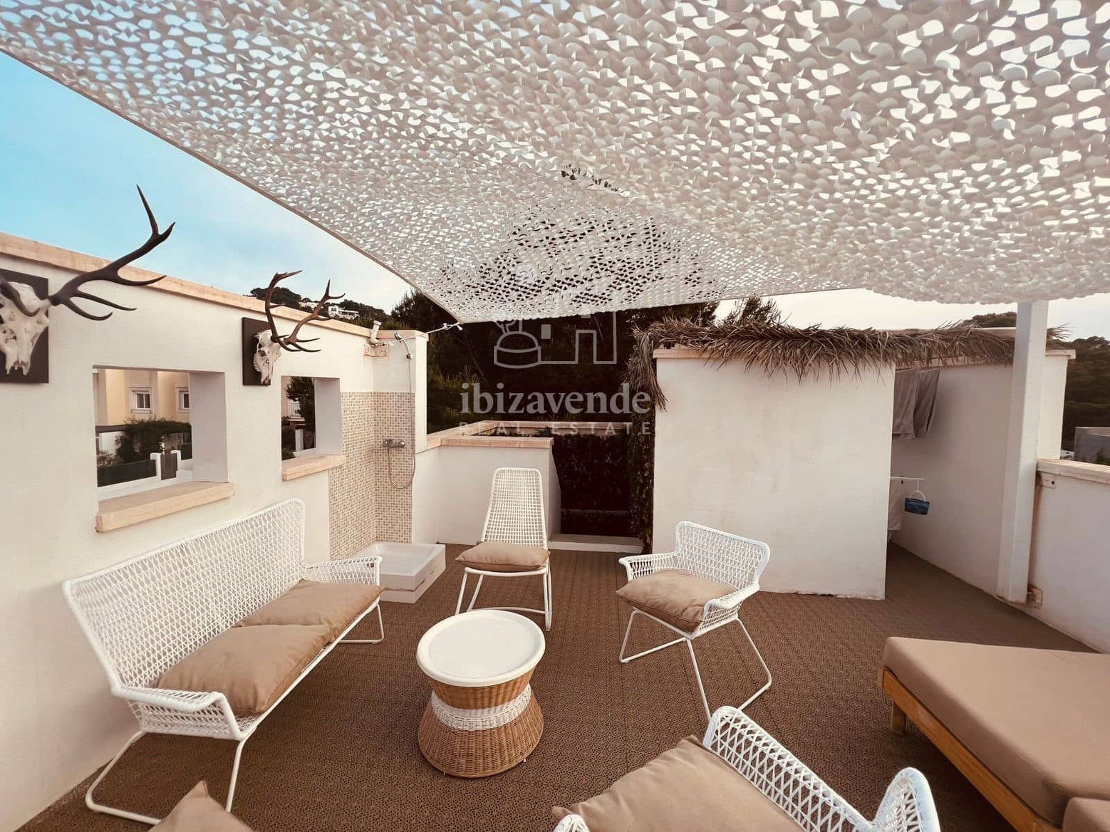 Chalet de 3 habitaciones en Cala Vadella en alquiler con piscina garaje - 6.800 € (Ref: 9263380)