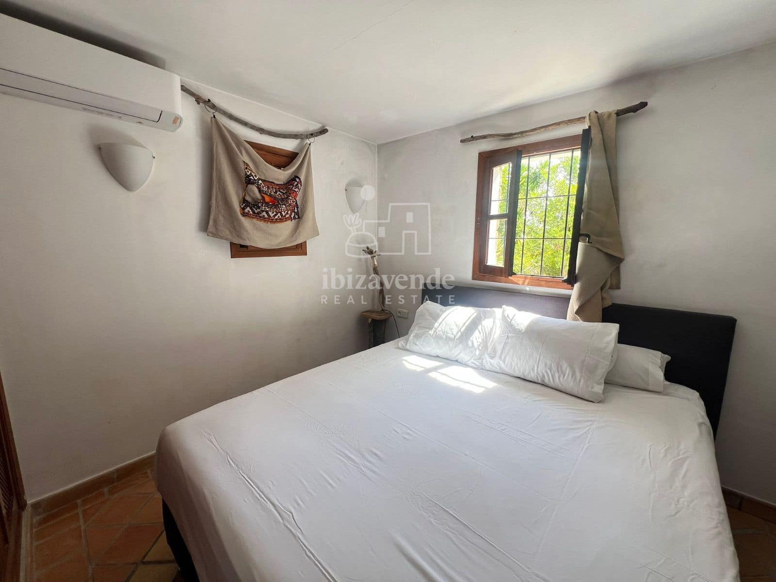 4 quarto Moradia para arrendar em Can Furnet com piscina garagem - 2 900 € (Ref: 9265054)