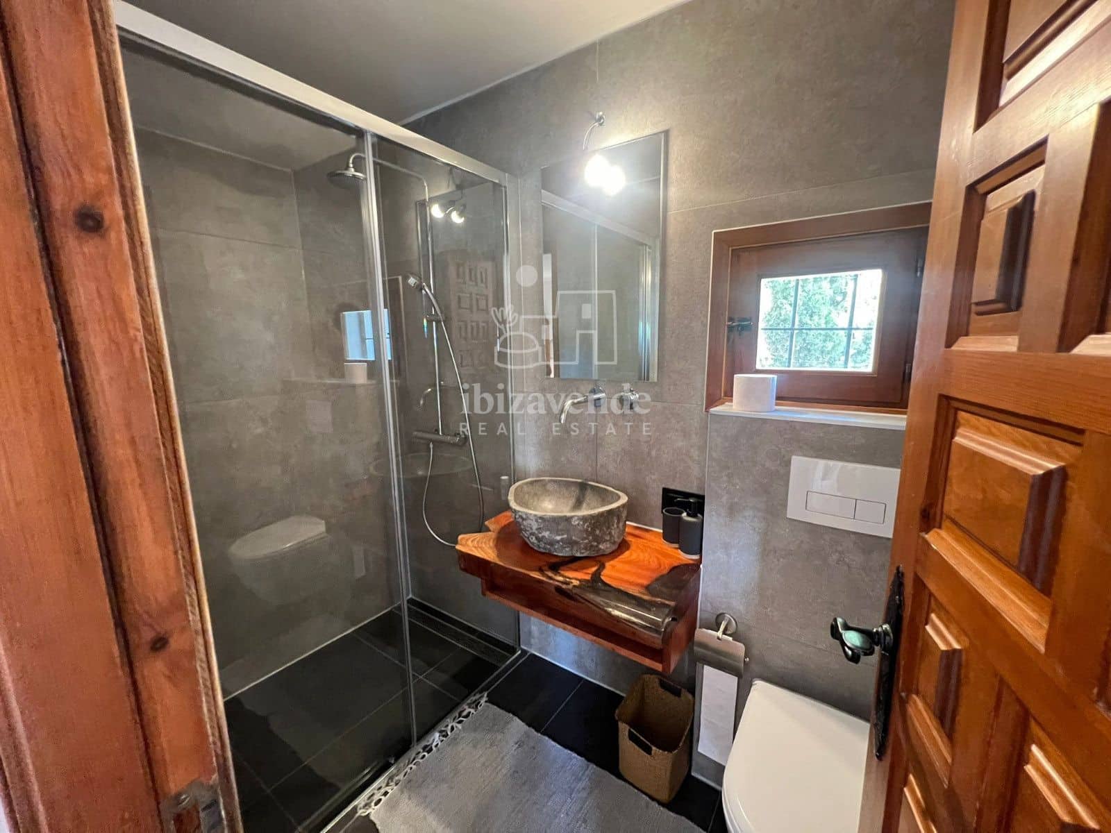 4 quarto Moradia para arrendar em Can Furnet com piscina garagem - 2 900 € (Ref: 9265054)