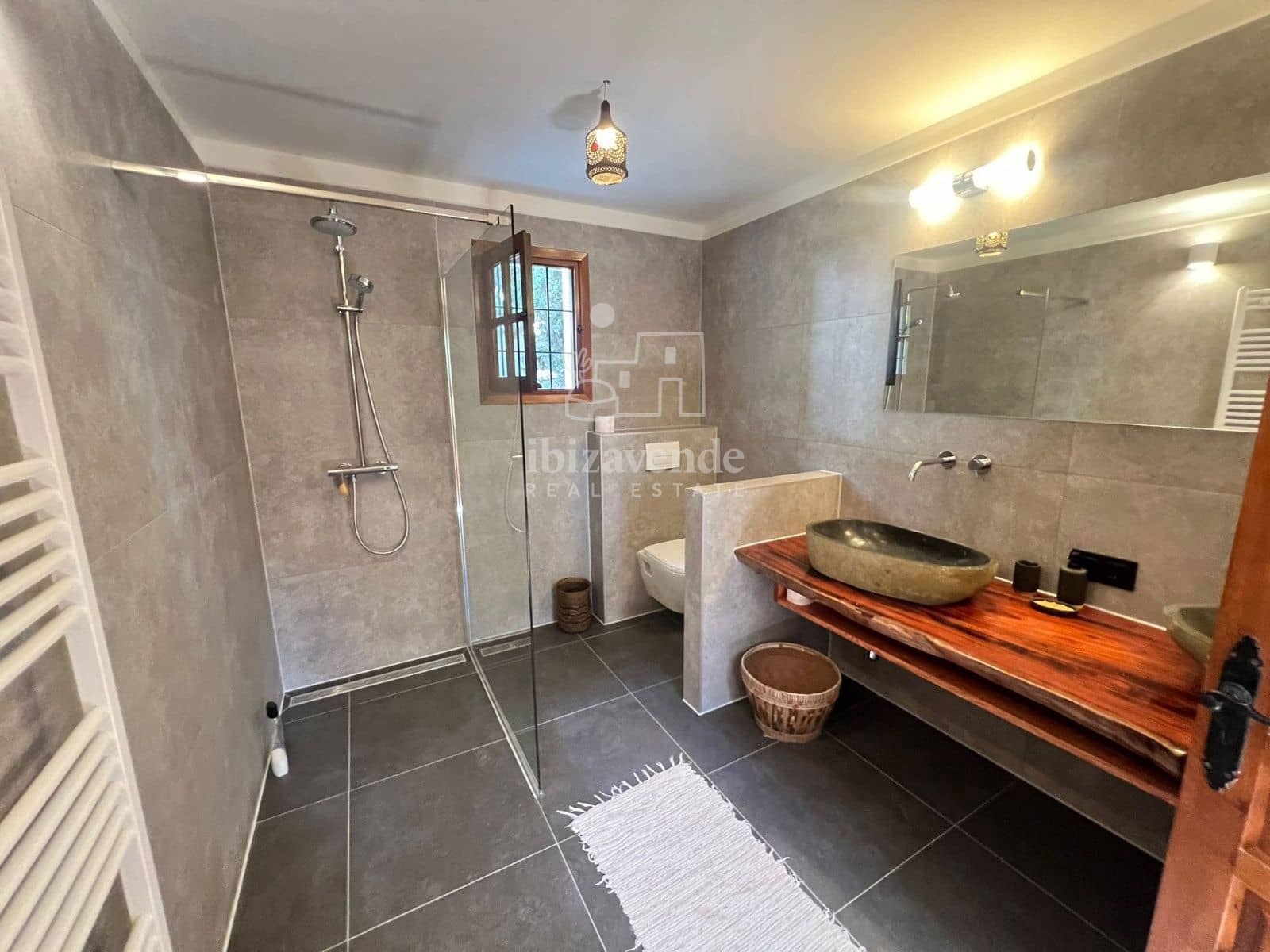 4 quarto Moradia para arrendar em Can Furnet com piscina garagem - 2 900 € (Ref: 9265054)