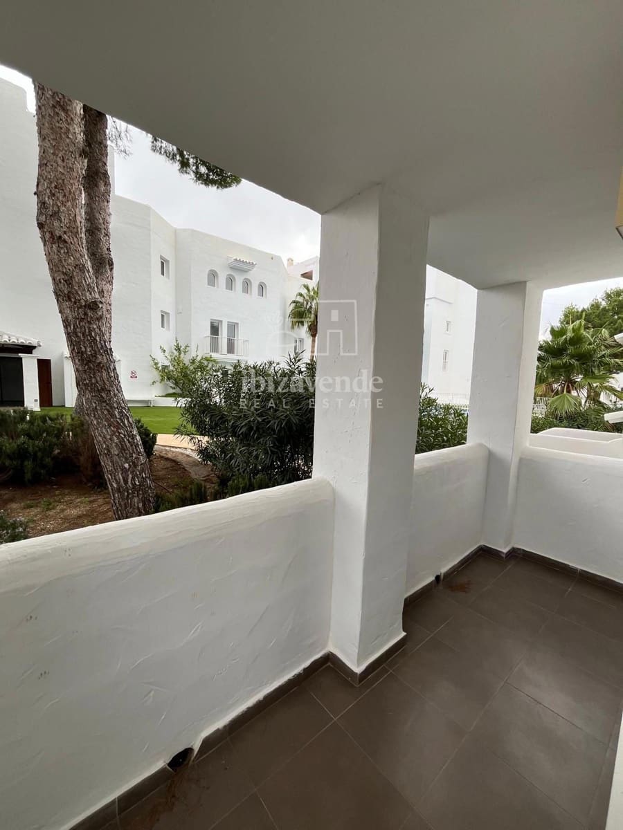 1 sovrum Lägenhet att hyra i Cala Vadella med pool - 1 200 € (Ref: 9295966)