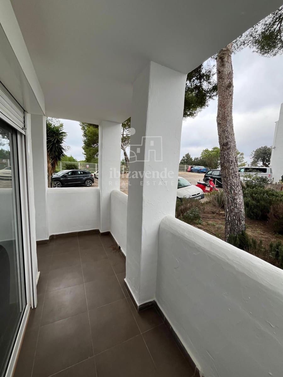 1 sovrum Lägenhet att hyra i Cala Vadella med pool - 1 200 € (Ref: 9295966)