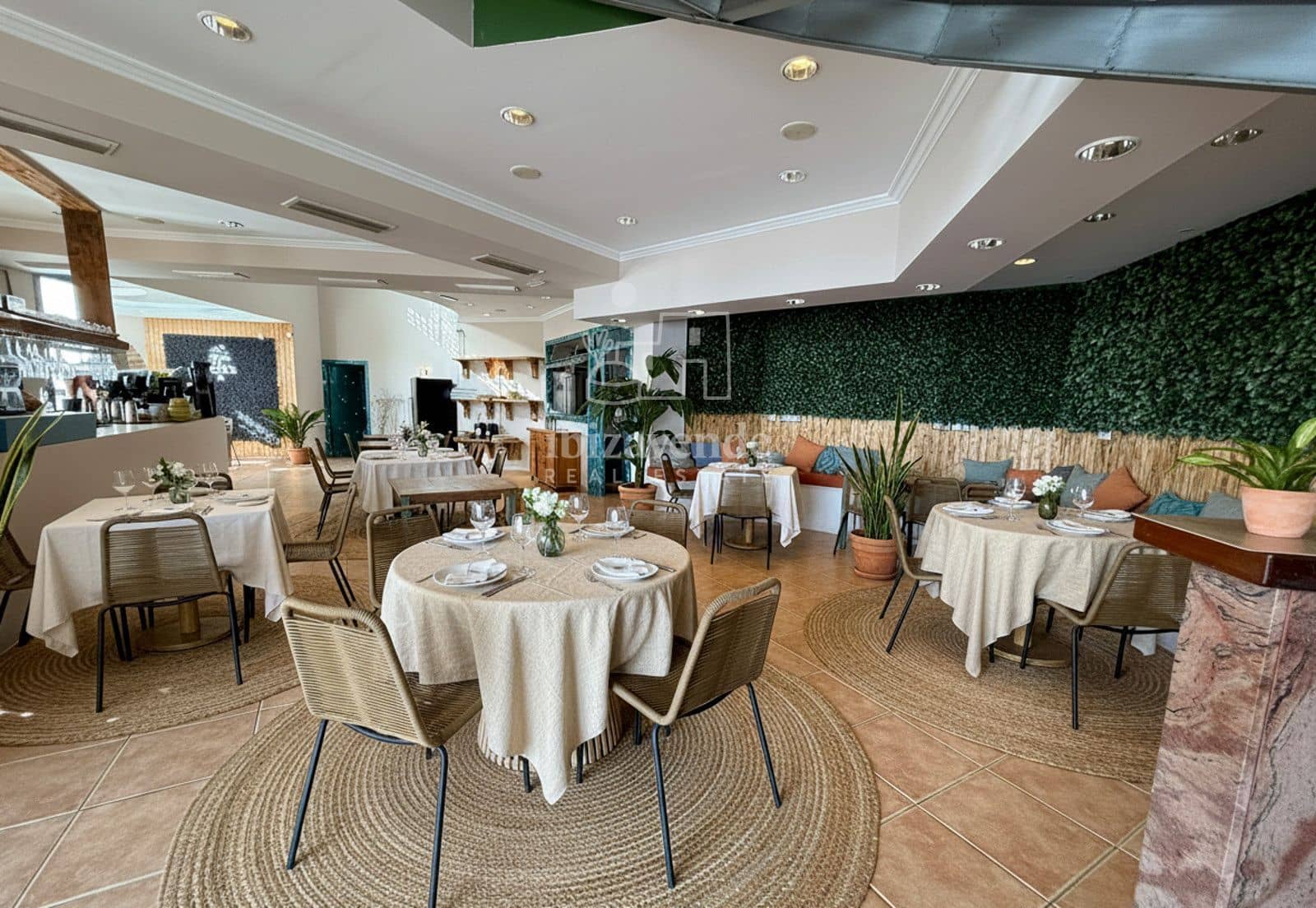 Restaurant/Bar til leie i Santa Eulalia / Santa Eularia - € 7 000 (Ref: 9295967)