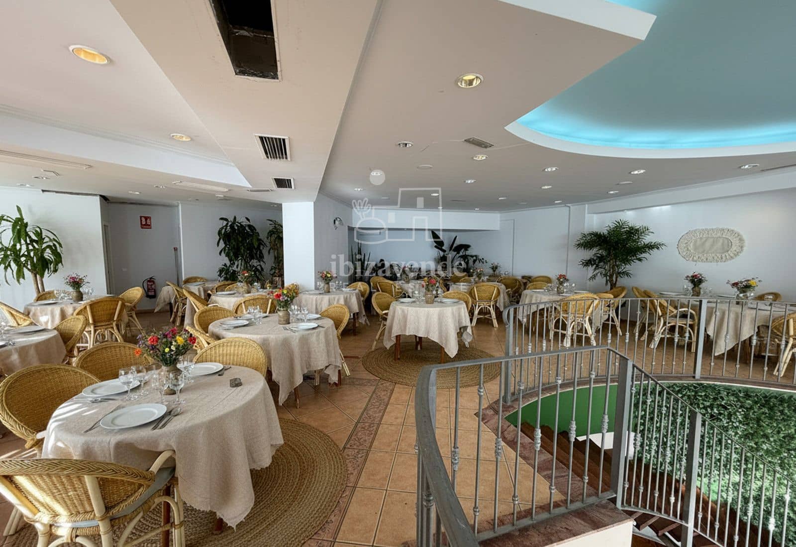 Restaurant/Bar til leie i Santa Eulalia / Santa Eularia - € 7 000 (Ref: 9295967)
