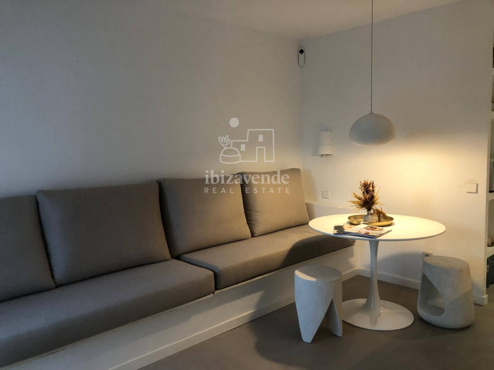 1 soveværelse Lejlighed til leje i La Siesta med swimmingpool - € 1.600 (Ref: 9319946)