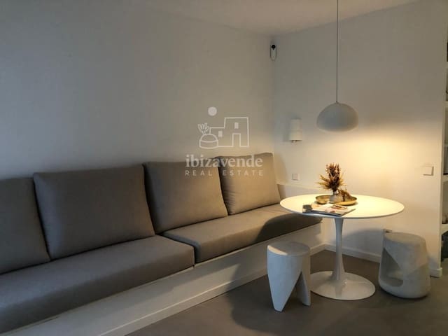 1 bedroom Flat for rent in La Siesta, Santa Eulalia / Santa Eularia with pool - € 1,600 (Ref: 9319946)