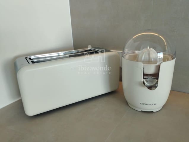 1 bedroom Flat for rent in La Siesta, Santa Eulalia / Santa Eularia with pool - € 1,600 (Ref: 9319946)