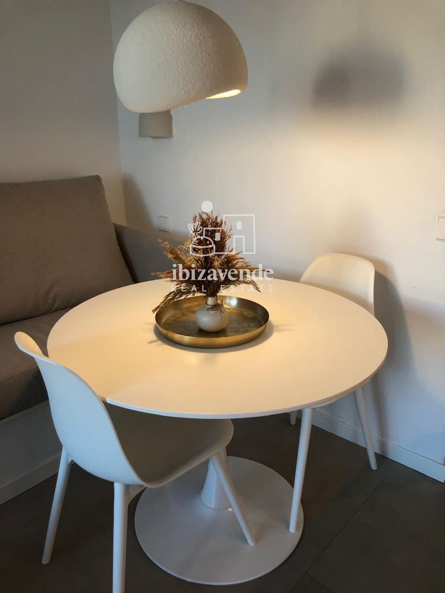 1 soveværelse Lejlighed til leje i La Siesta med swimmingpool - € 1.600 (Ref: 9319946)