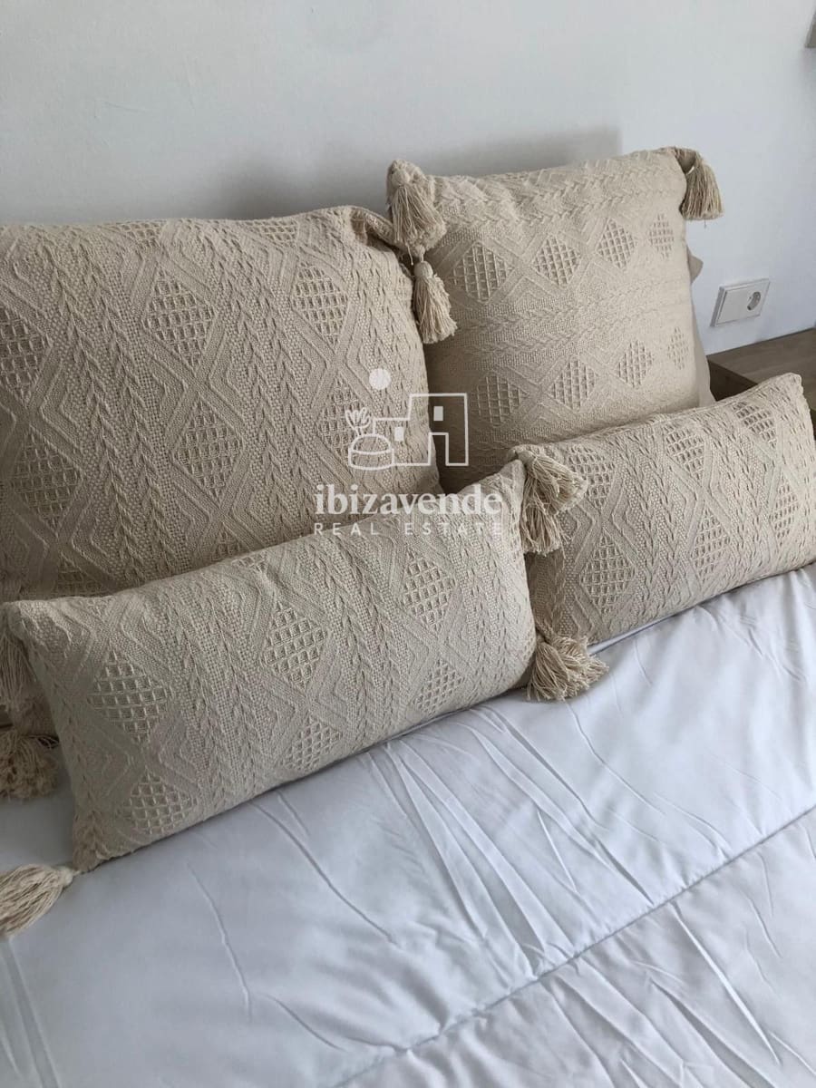 1 soveværelse Lejlighed til leje i La Siesta med swimmingpool - € 1.600 (Ref: 9319946)