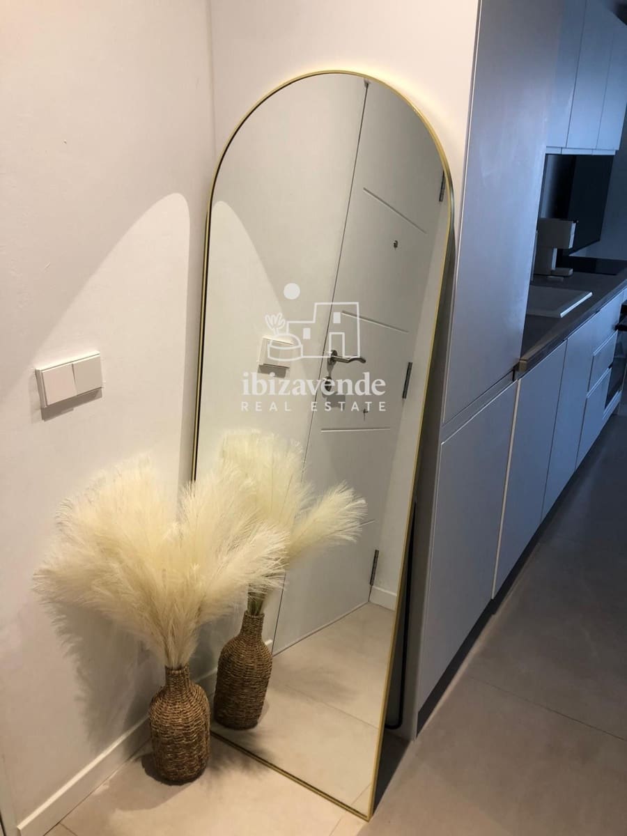 1 soveværelse Lejlighed til leje i La Siesta med swimmingpool - € 1.600 (Ref: 9319946)