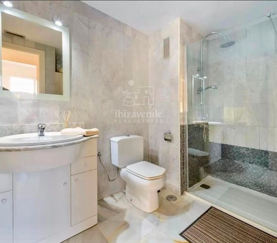 2 soverom Leilighet til leie i Ibiza by med svømmebasseng - € 4 000 (Ref: 9335587)