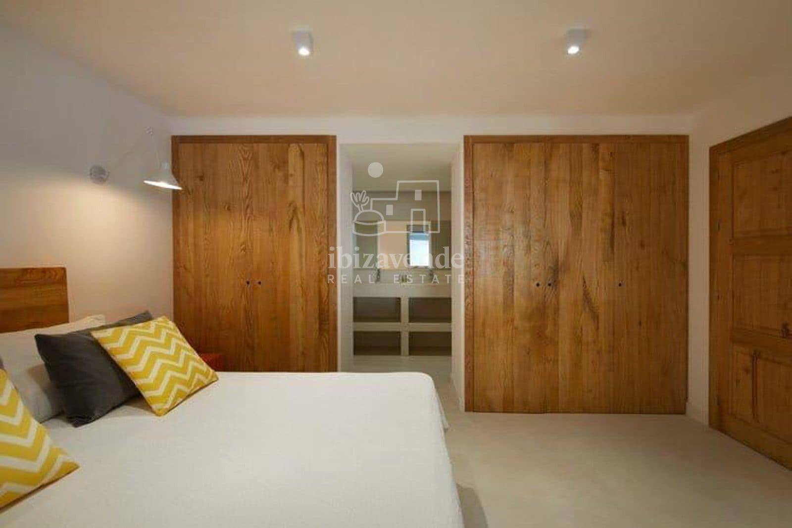 8 chambre Villa/Maison à vendre à Portinax avec piscine garage - 7 250 000 € (Ref: 9337015)