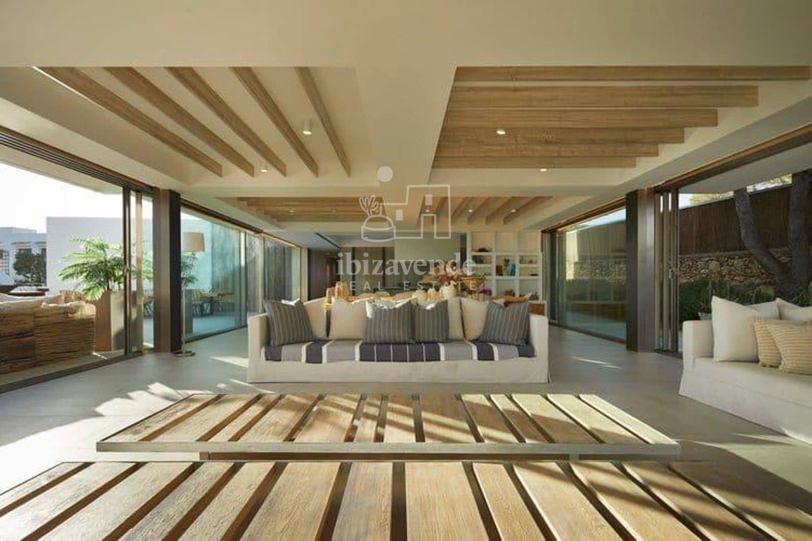 8 chambre Villa/Maison à vendre à Portinax avec piscine garage - 7 250 000 € (Ref: 9337015)