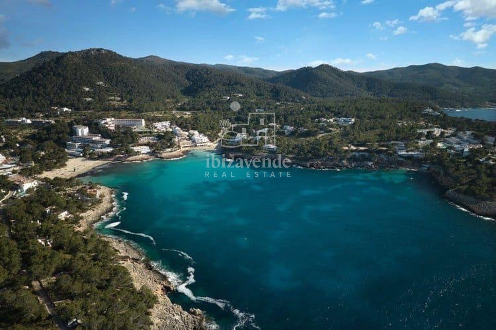 8 chambre Villa/Maison à vendre à Portinax avec piscine garage - 7 250 000 € (Ref: 9337015)