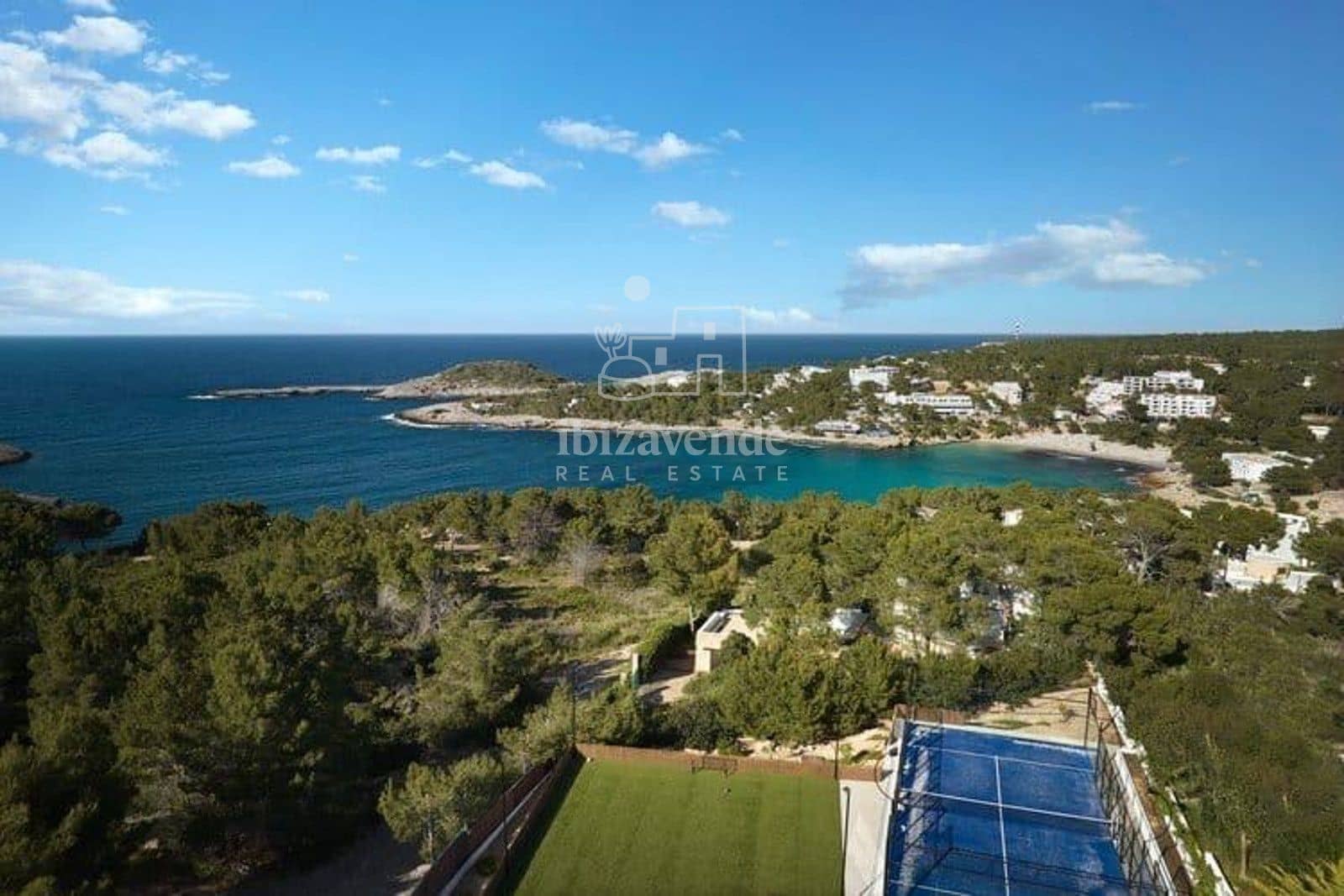 8 chambre Villa/Maison à vendre à Portinax avec piscine garage - 7 250 000 € (Ref: 9337015)