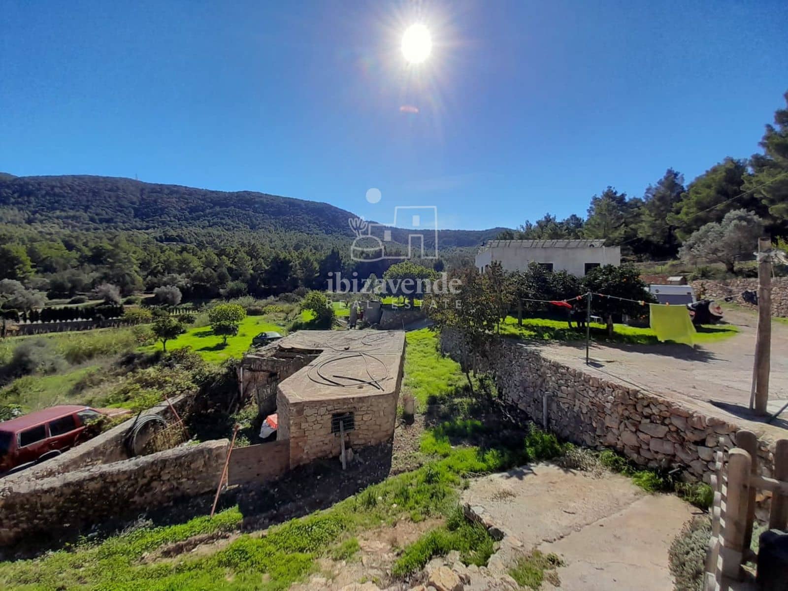 Villa te koop in San Jose / Sant Josep de Sa Talaia met garage - € 2.135.000 (Ref: 9343945)