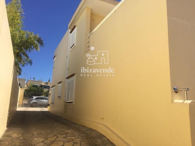 4 Zimmer Villa zu verkaufen in Santa Gertrudis de Fruitera, Santa Eulalia / Santa Eularia mit Pool Garage - 2.900.000 € (Ref: 9343947)