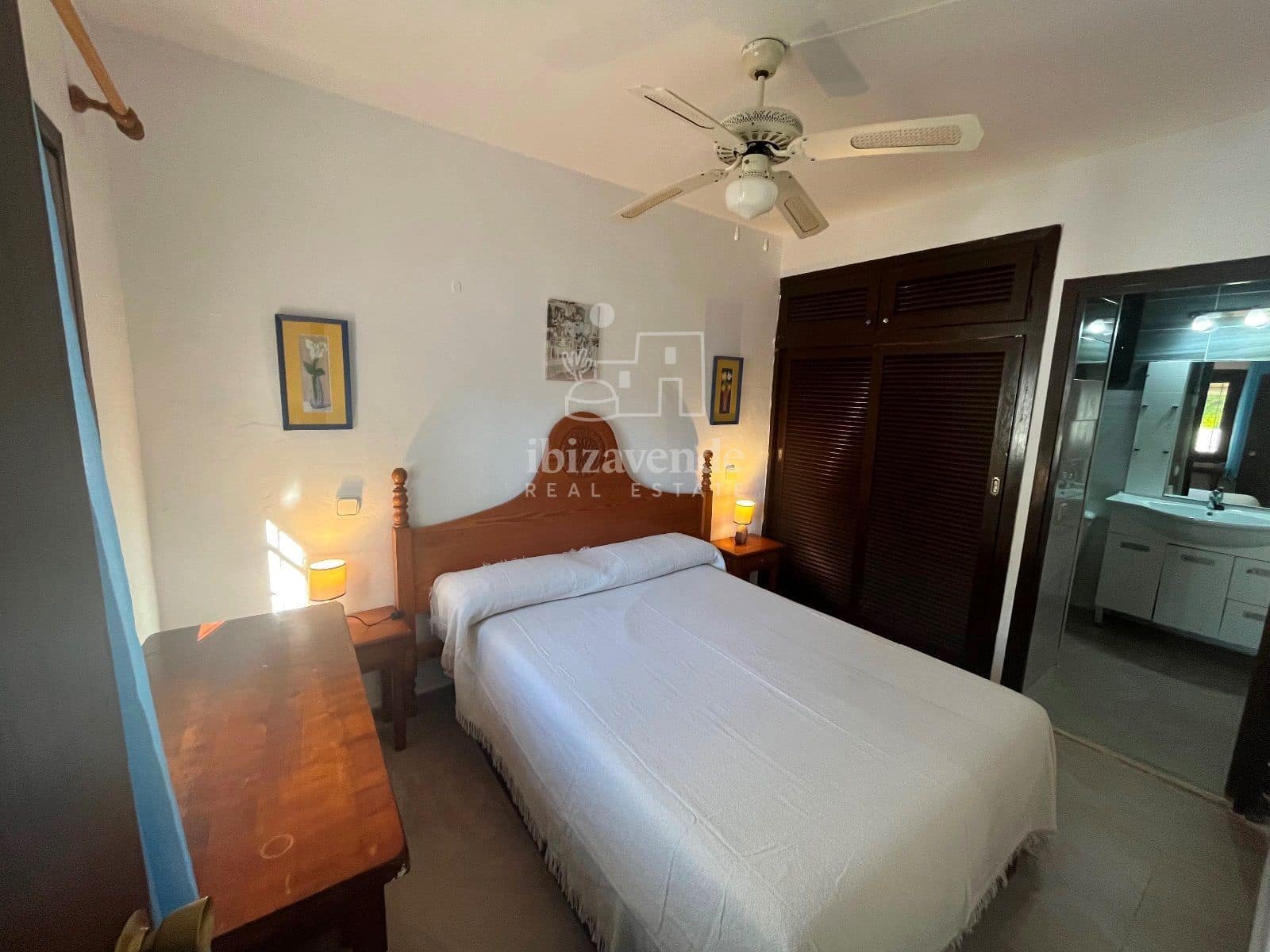 2 chambre Maison de Ville à vendre à Cala Tarida avec garage - 640 000 € (Ref: 9348434)