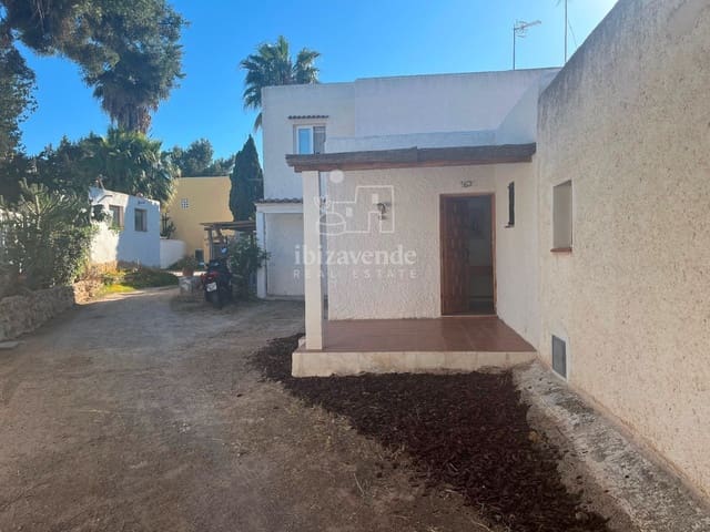 2 bedroom Townhouse for sale in Cala Tarida, San Jose / Sant Josep de Sa Talaia with garage - € 640,000 (Ref: 9348434)