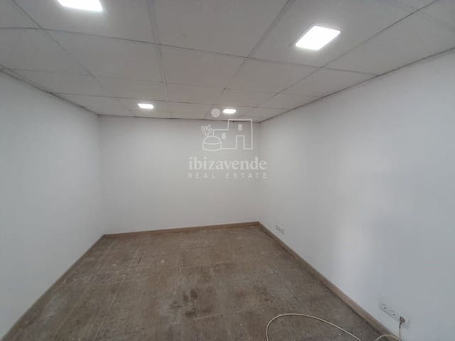 Commercieel te huur in San Jose / Sant Josep de Sa Talaia - € 1.200 (Ref: 9348570)