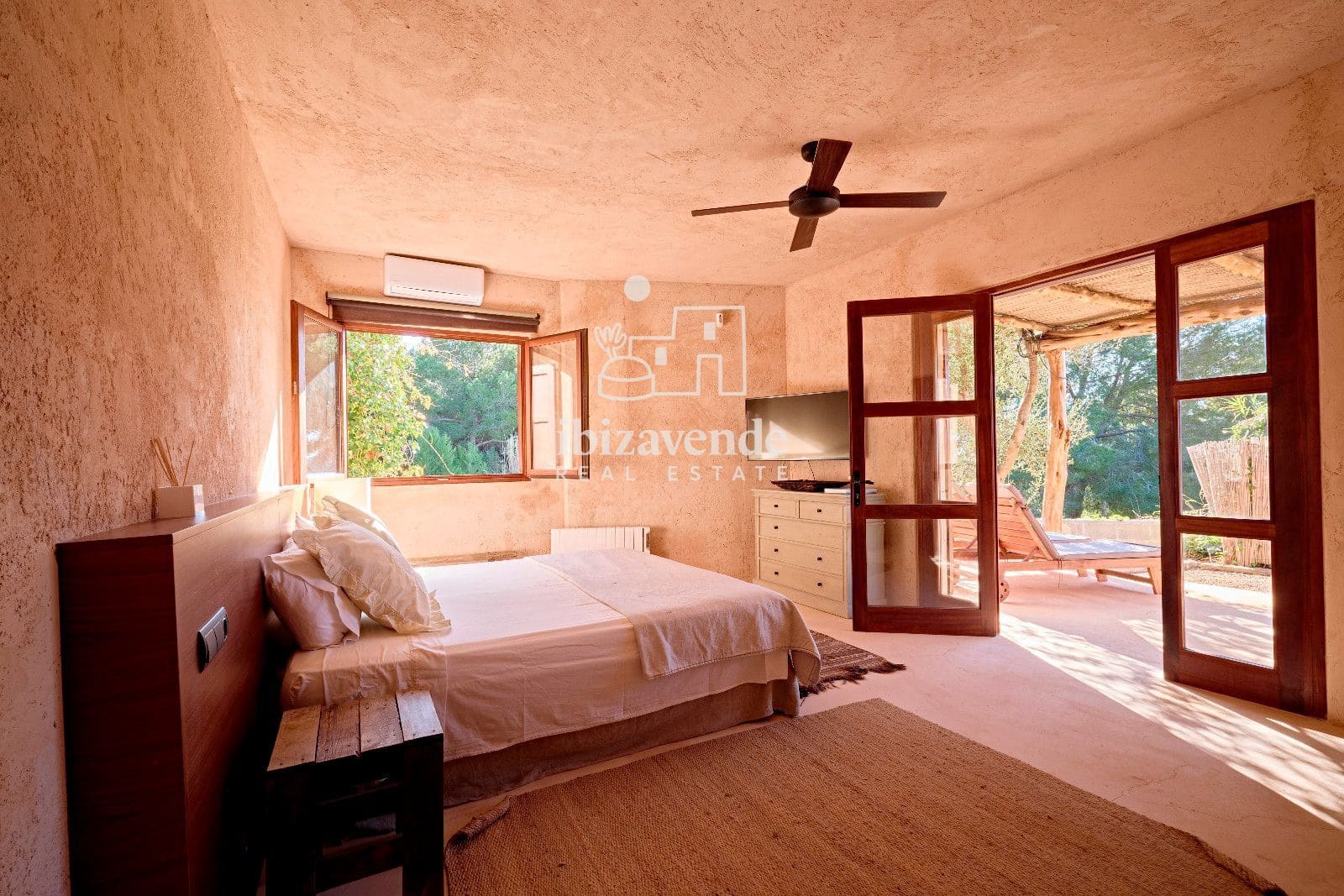 6 sypialnia Willa do wynajęcia w San Jose / Sant Josep de Sa Talaia z basenem garażem - 12 000 € (Ref: 9349777)