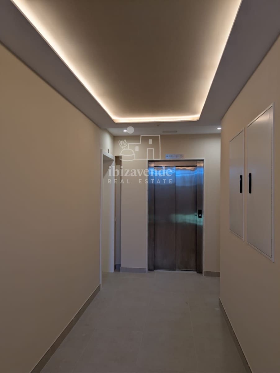 3 bedroom Flat for rent in Sant Antoni de Portmany with garage - € 1,500 (Ref: 9352896)