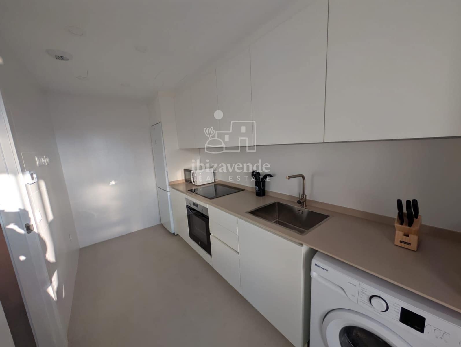 3 bedroom Flat for rent in Sant Antoni de Portmany with garage - € 1,500 (Ref: 9352896)