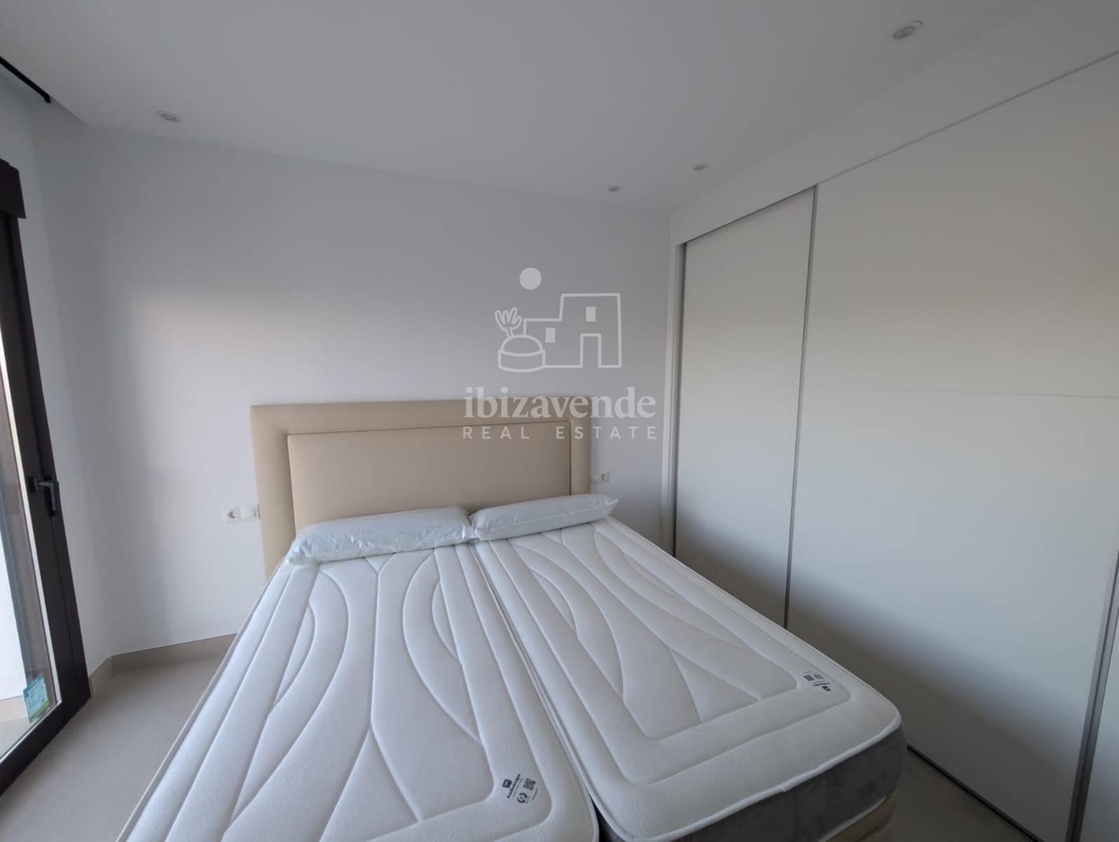 3 bedroom Flat for rent in Sant Antoni de Portmany with garage - € 1,500 (Ref: 9352896)