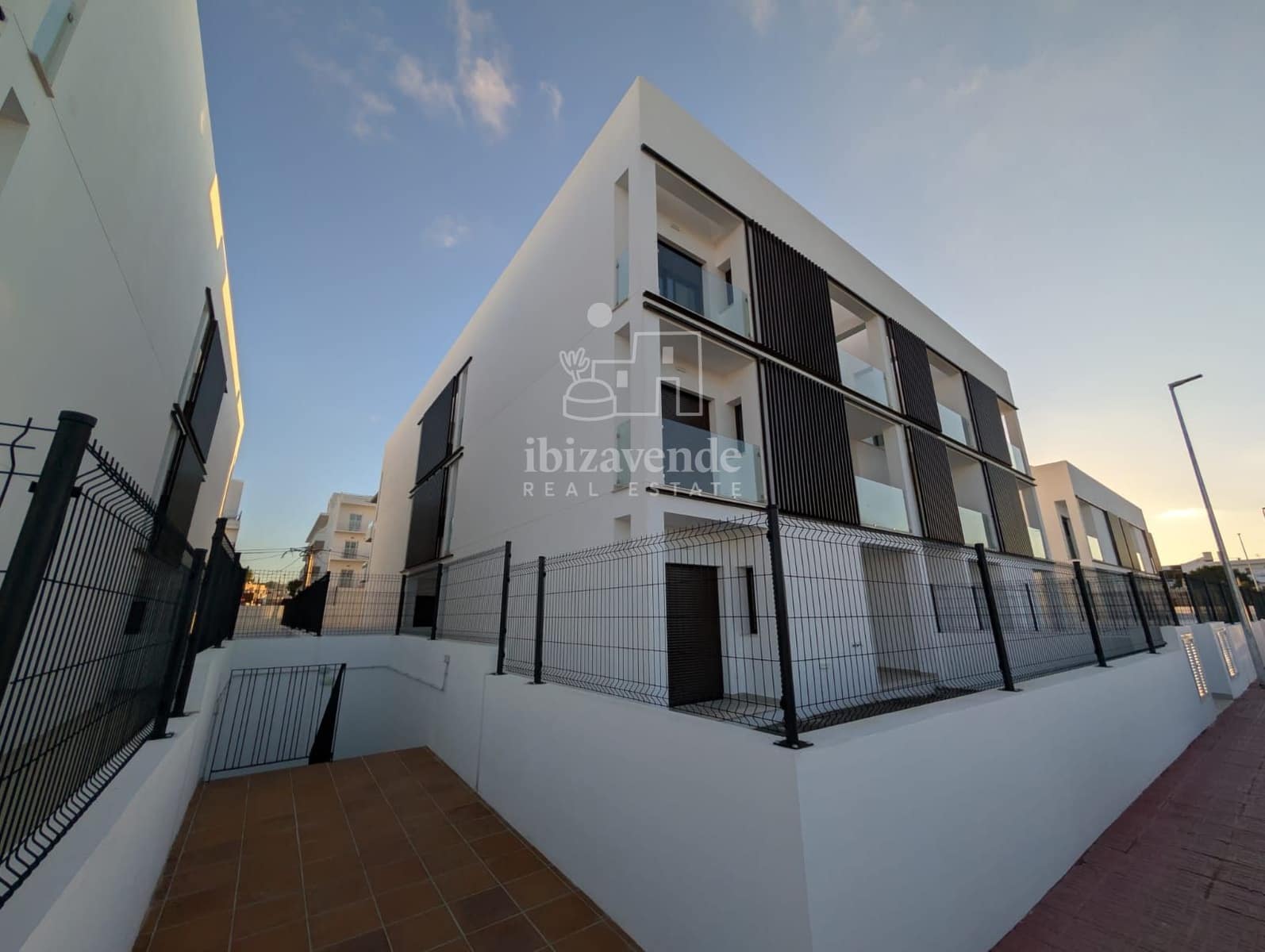 3 bedroom Flat for rent in Sant Antoni de Portmany with garage - € 1,500 (Ref: 9352896)