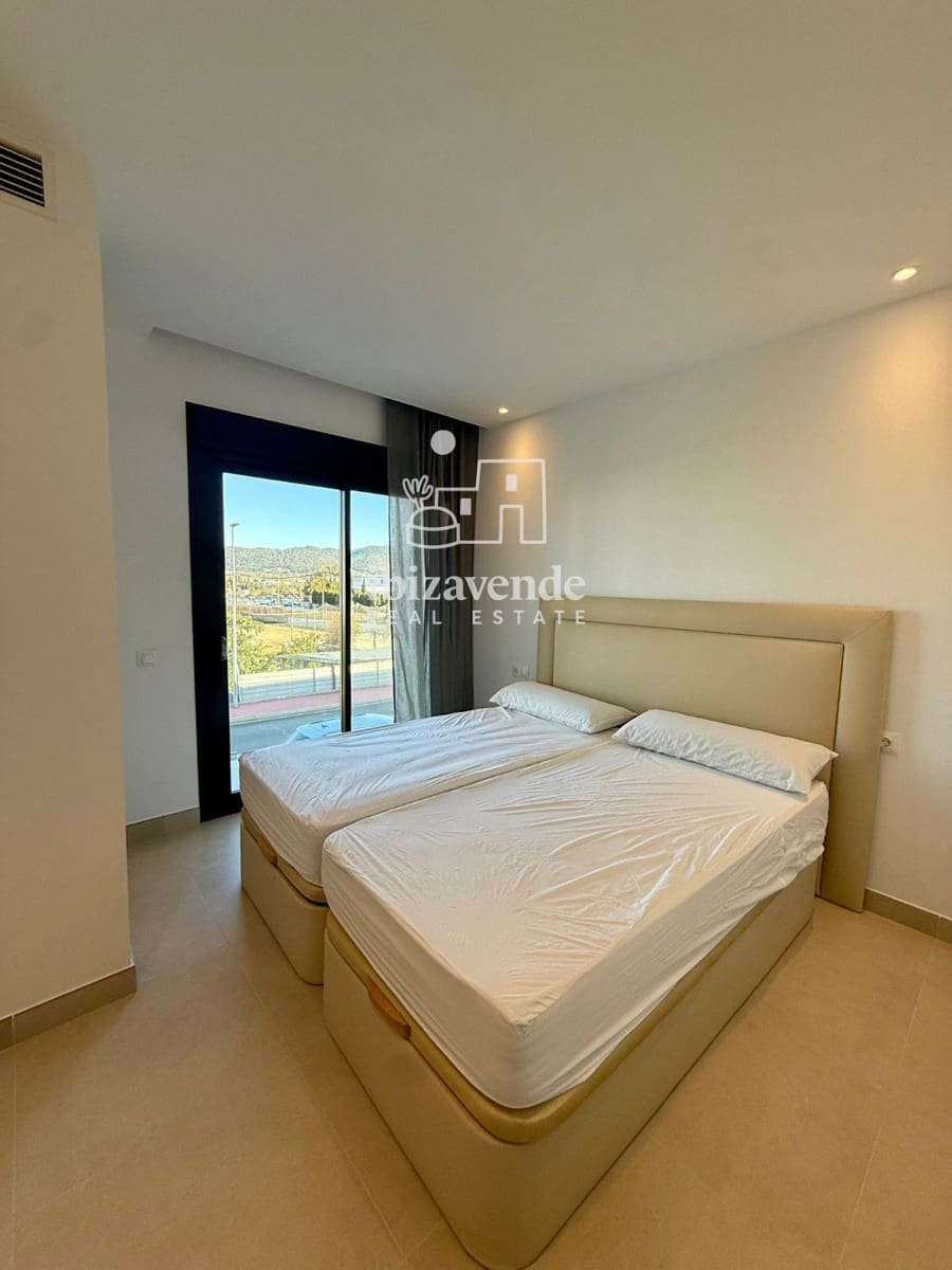 3 bedroom Flat for rent in Sant Antoni de Portmany with garage - € 2,800 (Ref: 9352896)