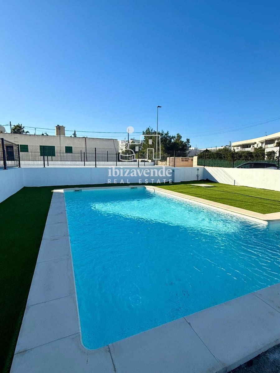 3 bedroom Flat for rent in Sant Antoni de Portmany with garage - € 2,800 (Ref: 9352896)