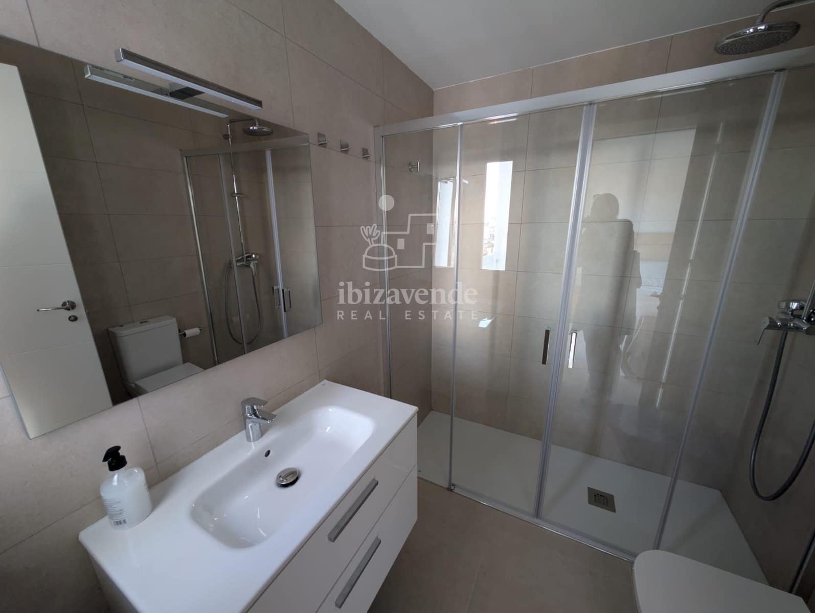 3 bedroom Flat for rent in Sant Antoni de Portmany with garage - € 1,500 (Ref: 9352977)