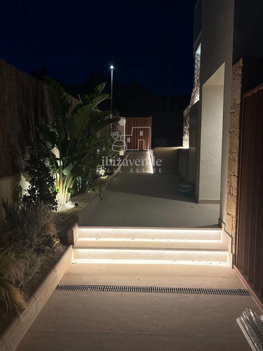 2 camera da letto Appartamento da affittare in Cala Gracio con piscina garage - 1.500 € (Rif: 9354518)