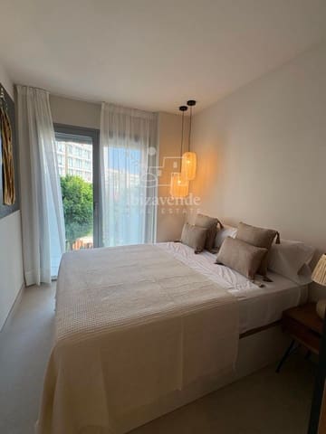 2 soveværelse Lejlighed til leje i Cala Gracio, Sant Antoni de Portmany med swimmingpool garage - € 1.500 (Ref: 9354518)