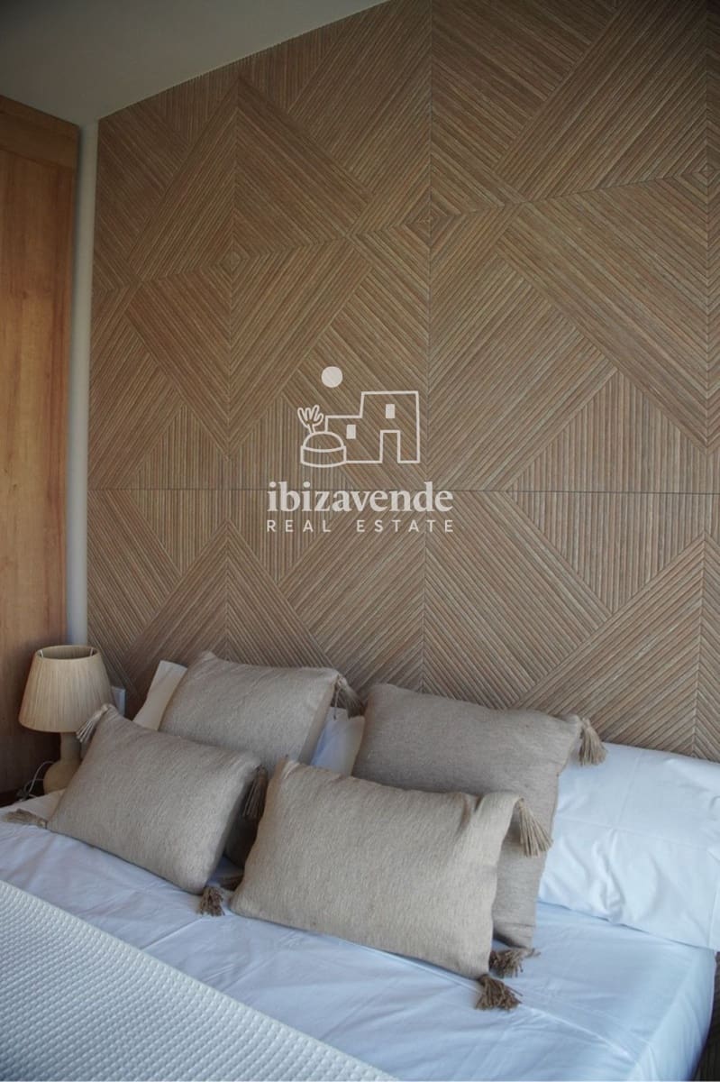 2 bedroom Penthouse for rent in Cala Gracio with pool garage - € 1,500 (Ref: 9354521)