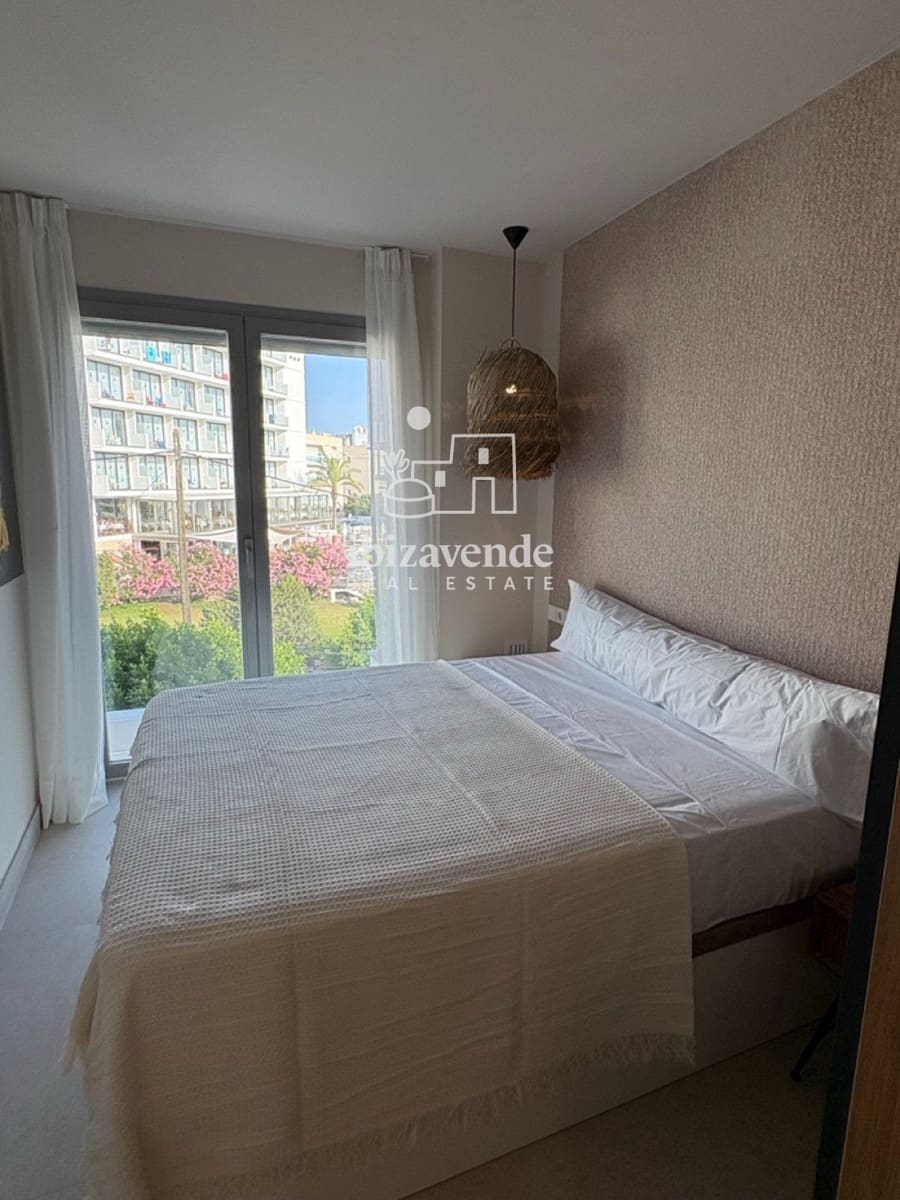 2 bedroom Penthouse for rent in Cala Gracio with pool garage - € 1,500 (Ref: 9354521)