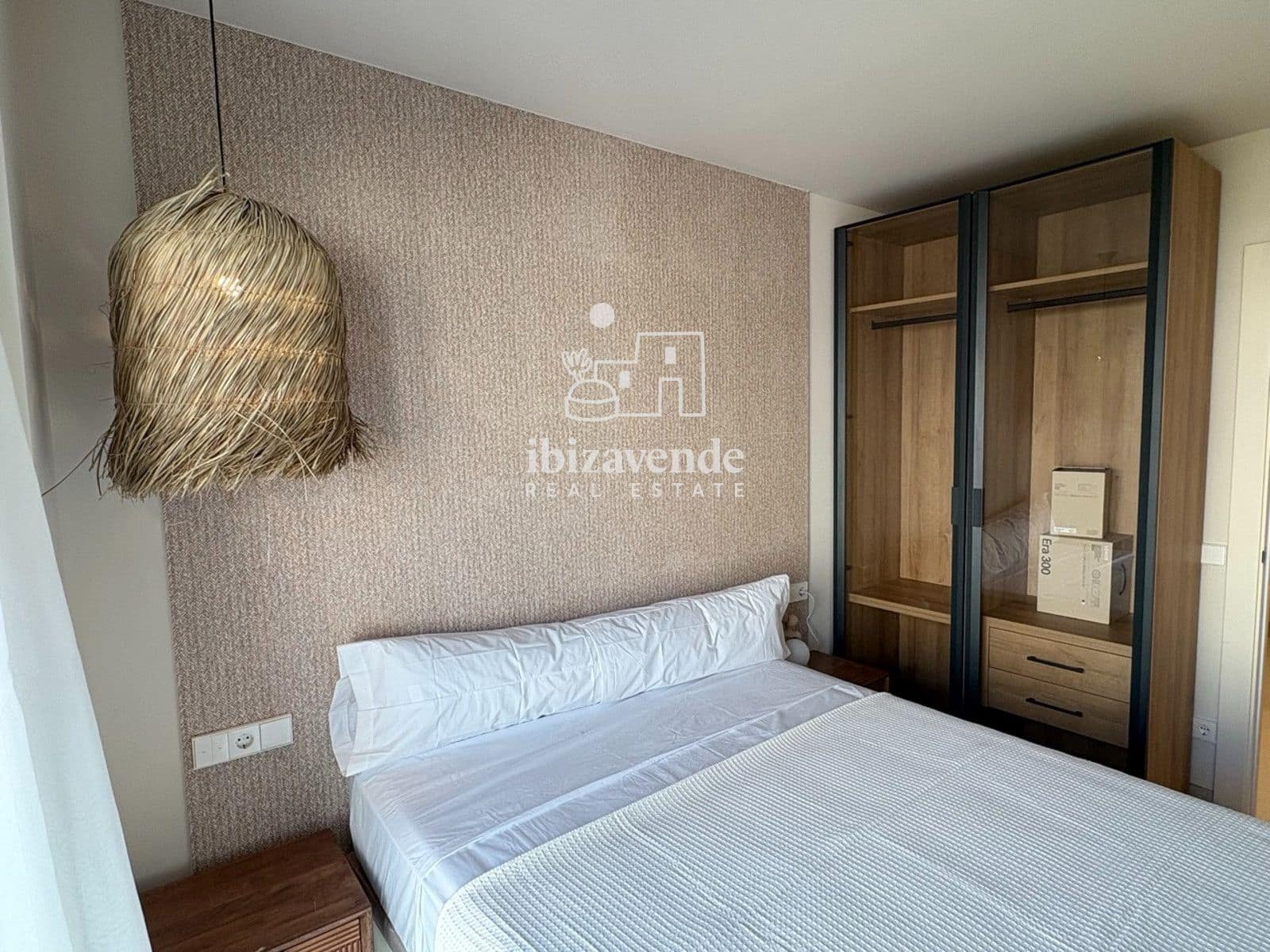 2 bedroom Penthouse for rent in Cala Gracio with pool garage - € 1,500 (Ref: 9354521)