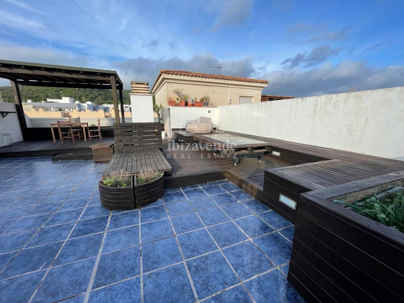 3 sypialnia Penthouse do wynajęcia w Santa Eulalia / Santa Eularia z garażem - 1 500 € (Ref: 9361001)