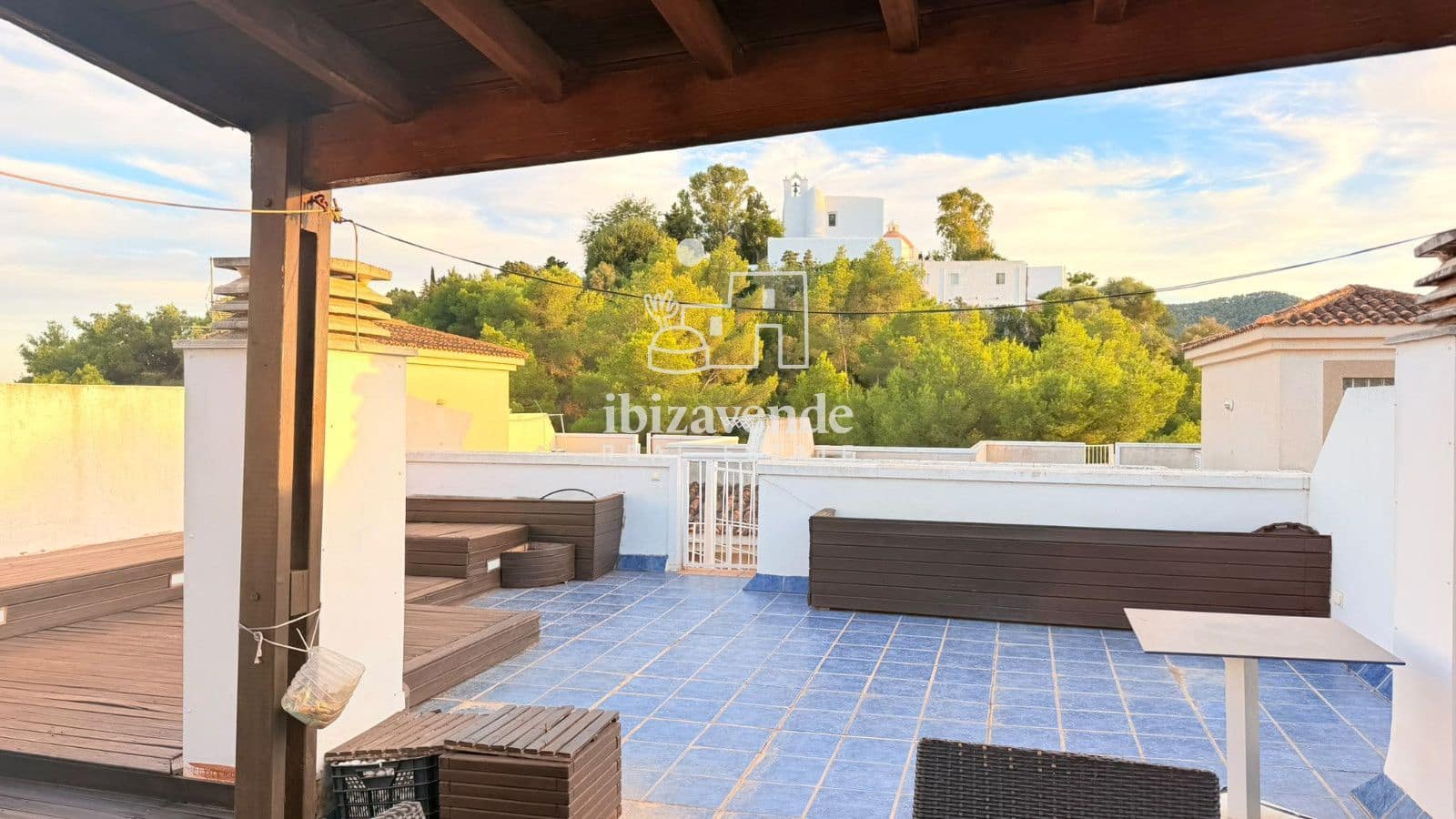 3 bedroom Penthouse for rent in Santa Eulalia / Santa Eularia with garage - € 2,500 (Ref: 9361001)