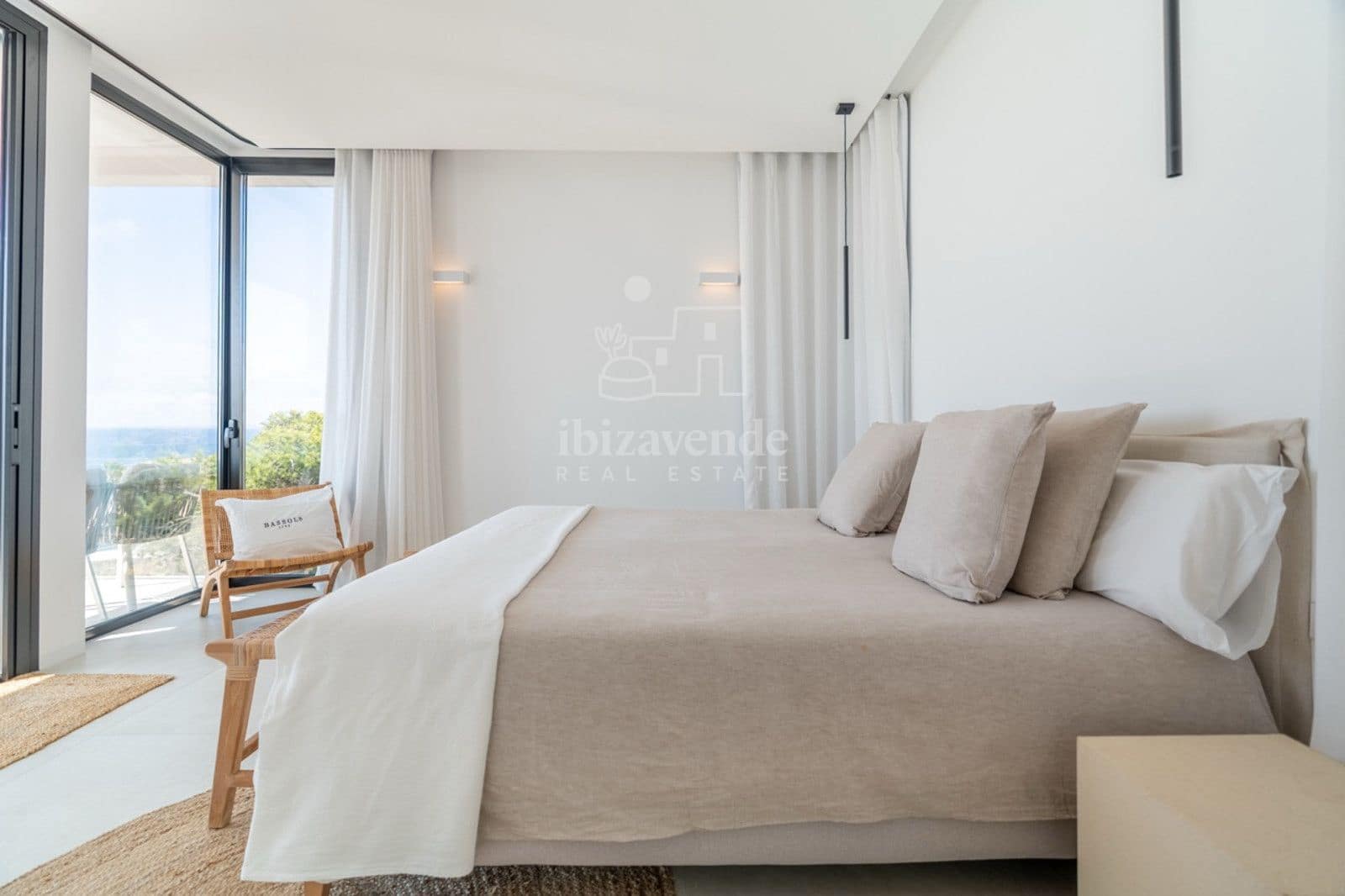 Villa/Maison de 5 chambres à louer à Nuestra Senora de Jesus avec piscine garage - 17 500 € (Ref: 9376418)