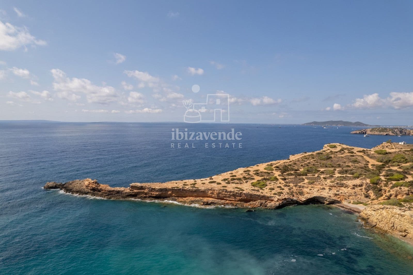 Villa/Maison de 5 chambres à louer à Nuestra Senora de Jesus avec piscine garage - 17 500 € (Ref: 9376418)