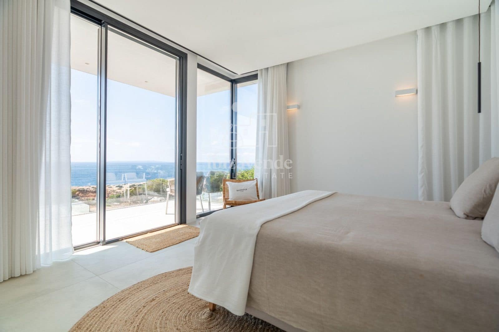 Villa/Maison de 5 chambres à louer à Nuestra Senora de Jesus avec piscine garage - 17 500 € (Ref: 9376418)