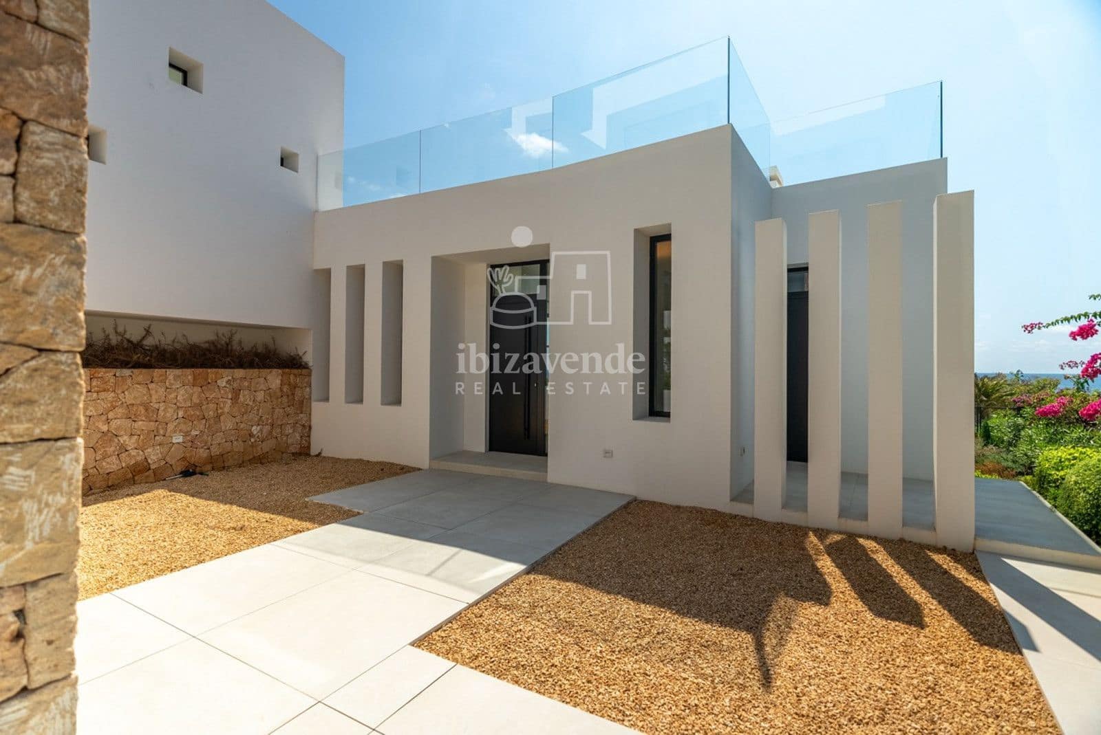 Villa/Maison de 5 chambres à louer à Nuestra Senora de Jesus avec piscine garage - 17 500 € (Ref: 9376418)