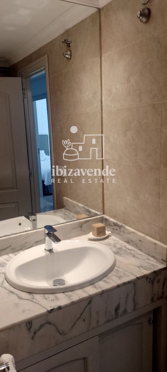 3 makuuhuone Asunto vuokrattavana paikassa Ibiza kaupunki mukana uima-altaan 
autotalli - 7 000 € (Ref: 9396695)